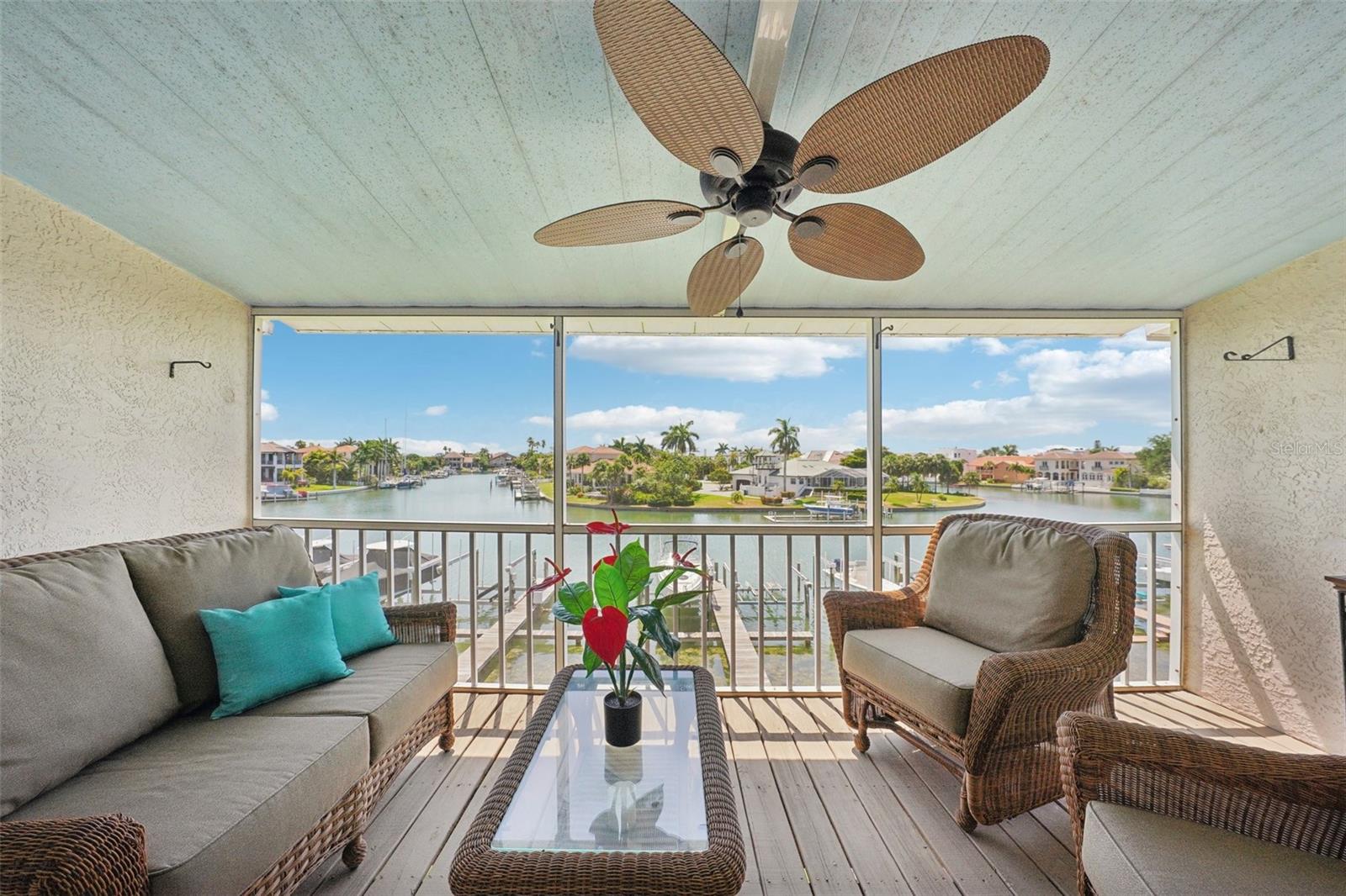 PALM ISLAND TOWNHOMES - Residential