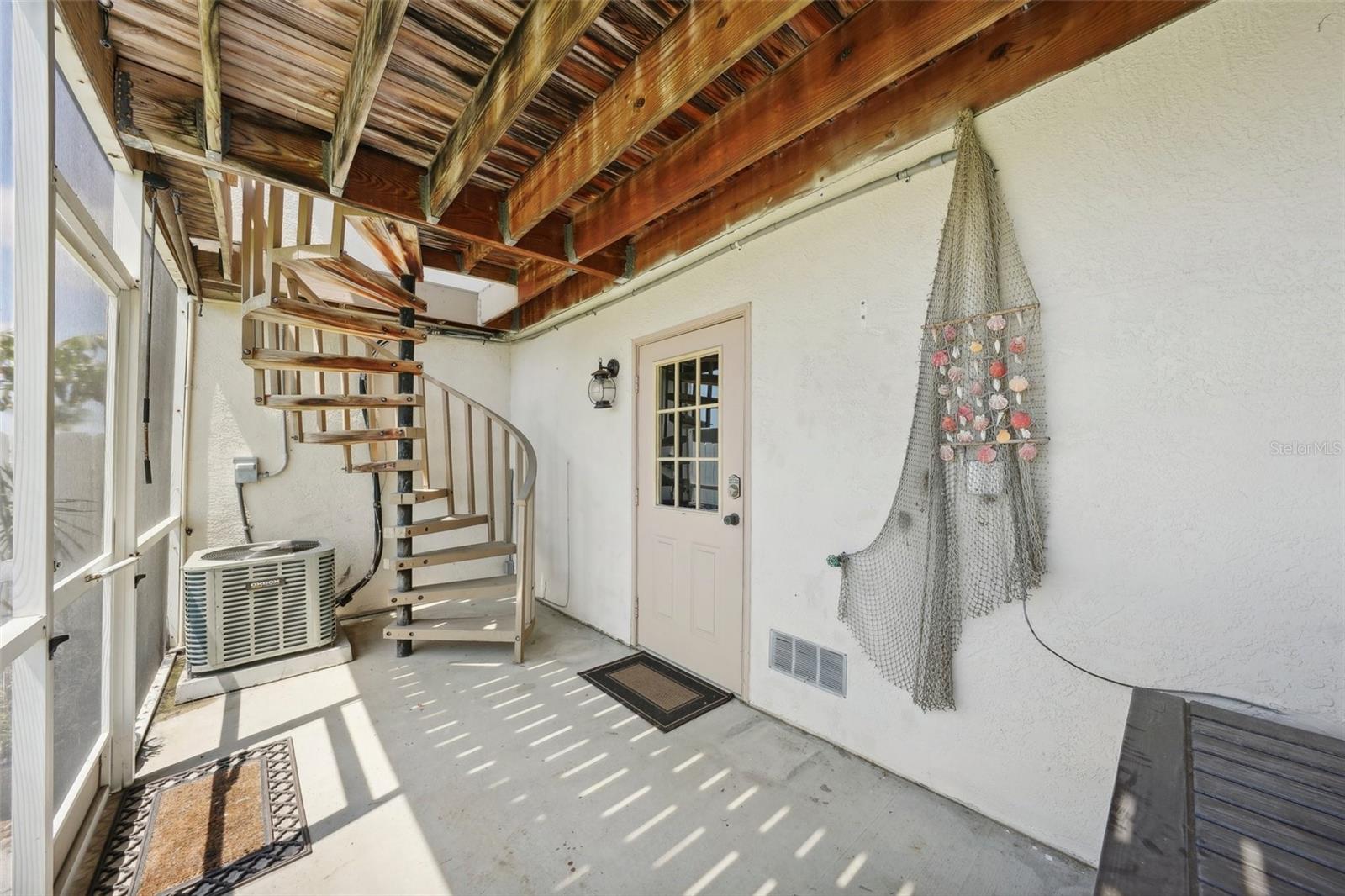 PALM ISLAND TOWNHOMES - Residential