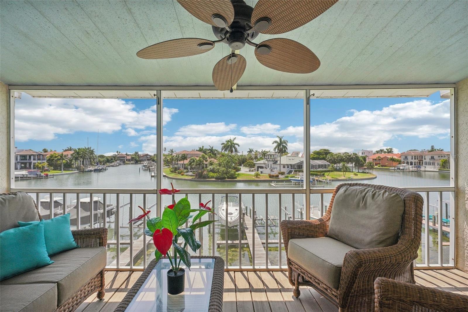 PALM ISLAND TOWNHOMES - Residential