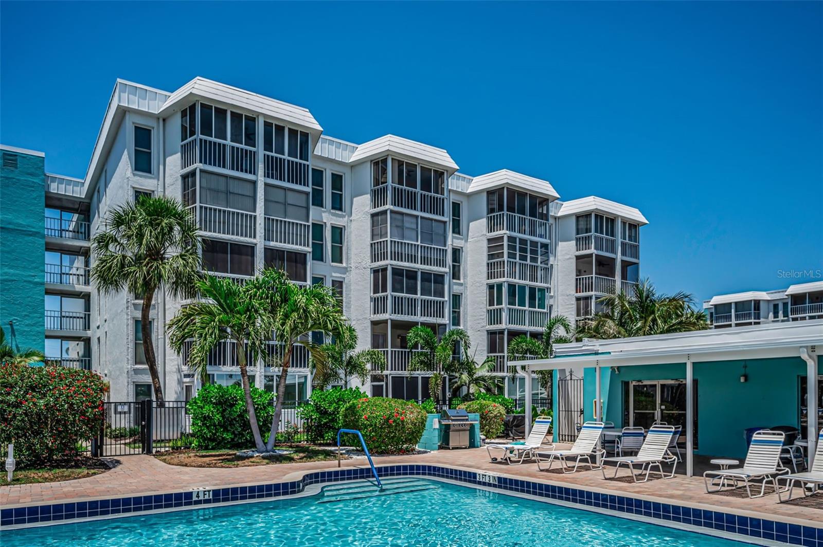MOORINGS OF MAXIMO CONDO - Residential