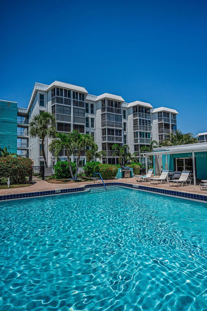 MOORINGS OF MAXIMO CONDO - Residential