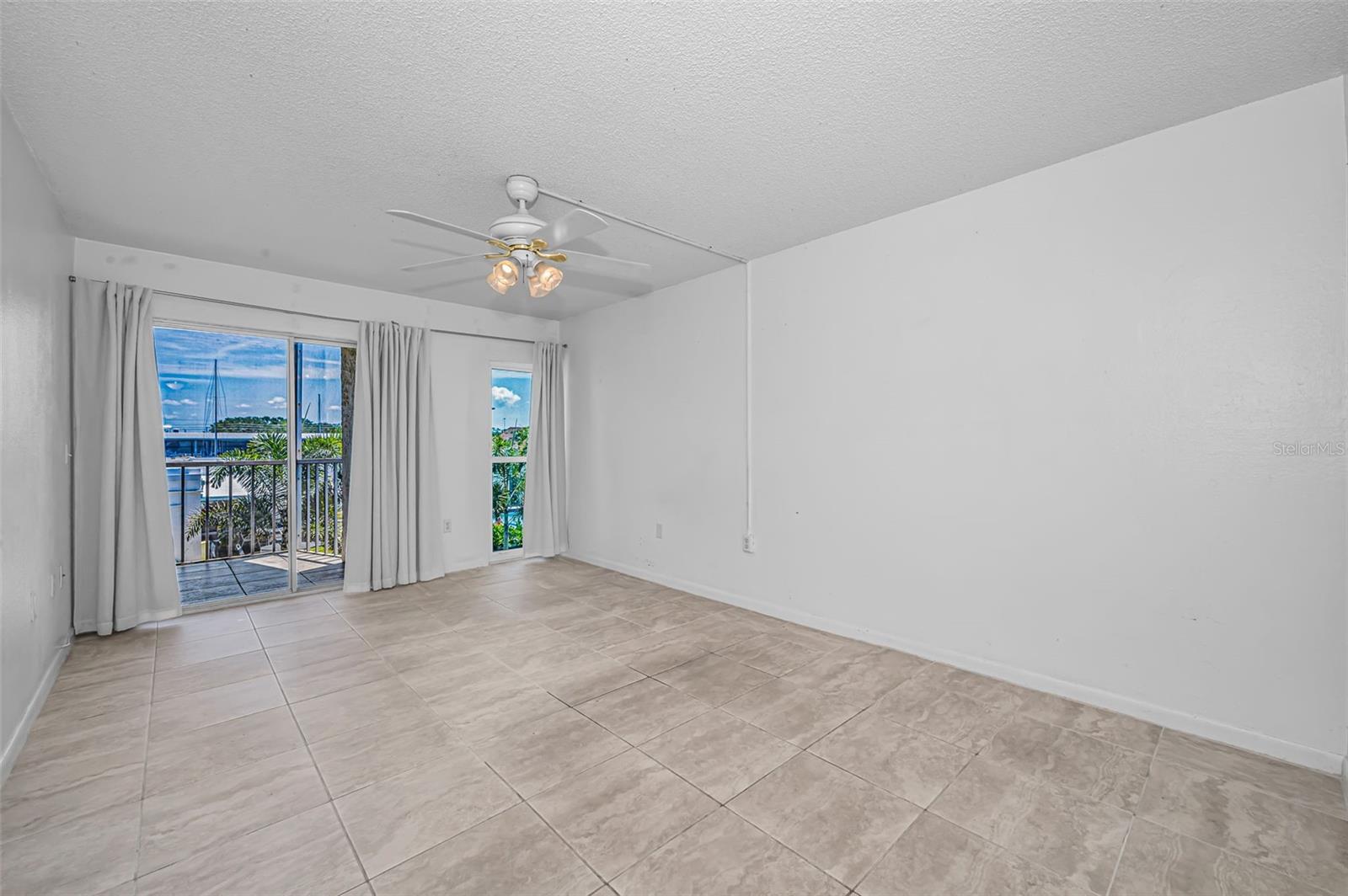 MOORINGS OF MAXIMO CONDO - Residential