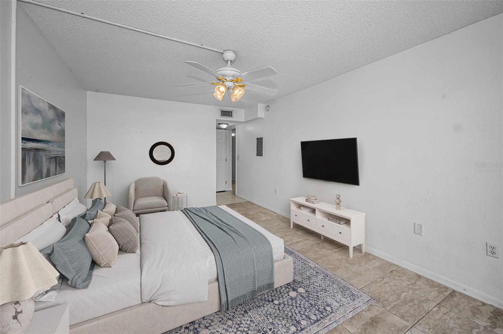 MOORINGS OF MAXIMO CONDO - Residential