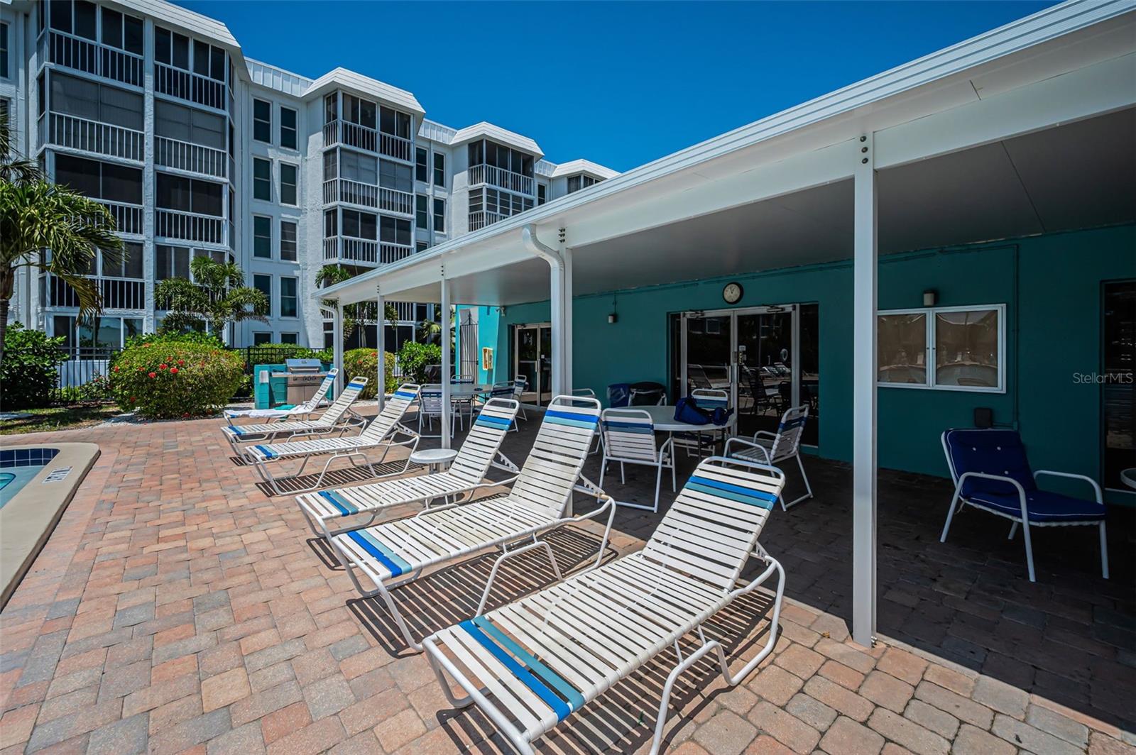 MOORINGS OF MAXIMO CONDO - Residential