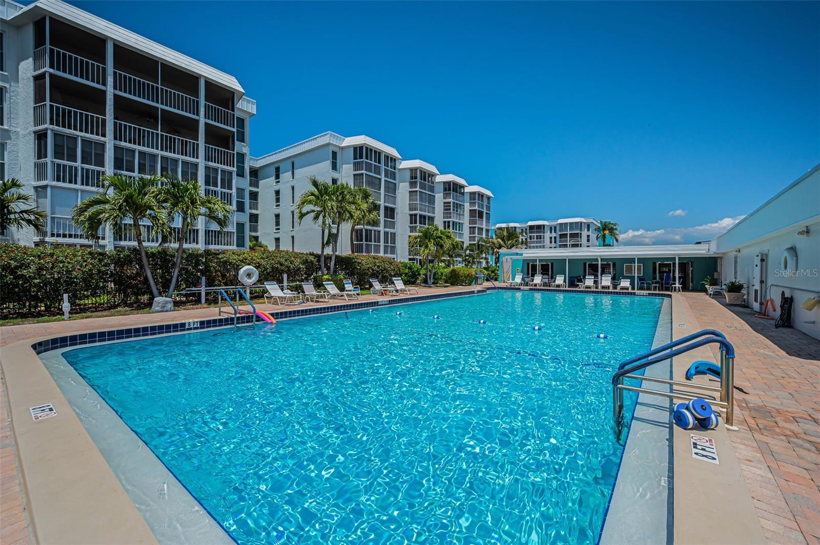 MOORINGS OF MAXIMO CONDO - Residential