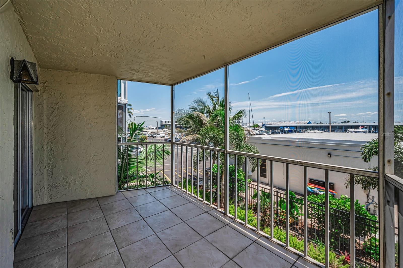 MOORINGS OF MAXIMO CONDO - Residential