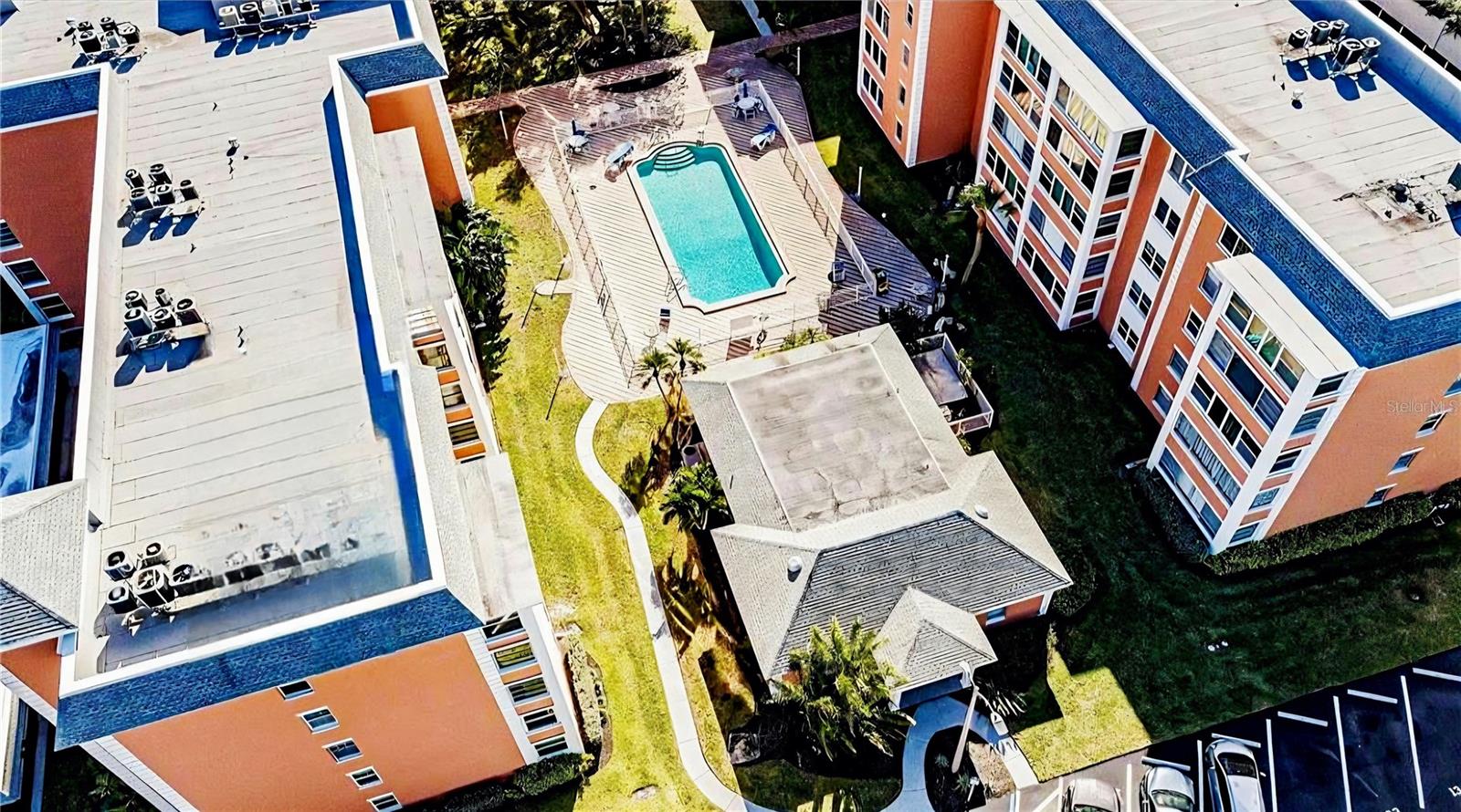 CROSSWINDS COLONY ONE CONDO - Residential