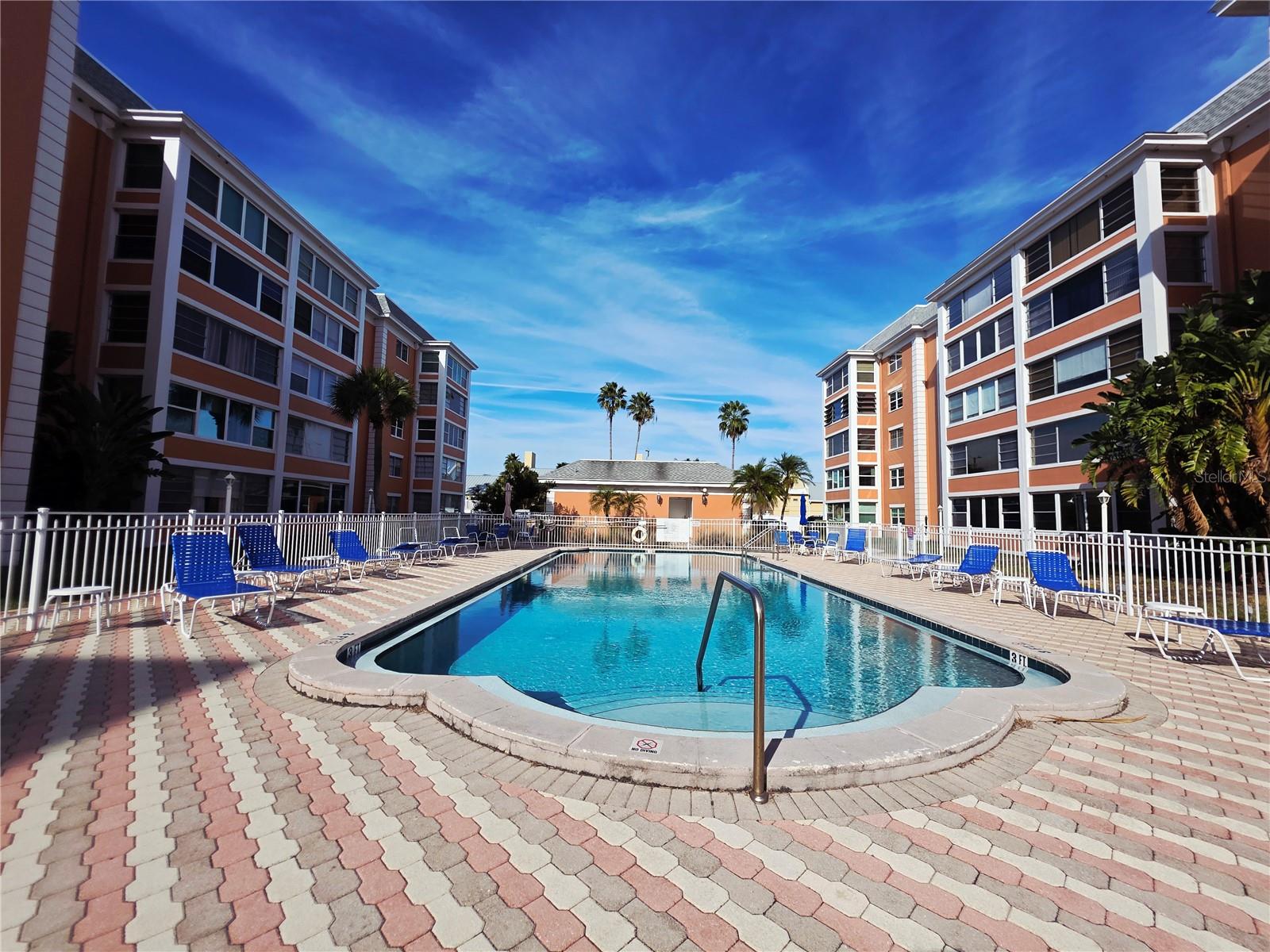 CROSSWINDS COLONY ONE CONDO - Residential