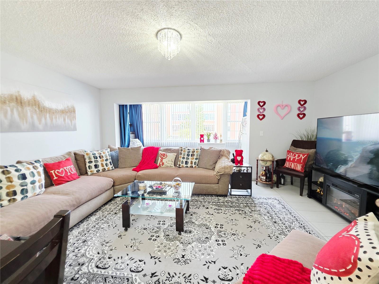 CROSSWINDS COLONY ONE CONDO - Residential