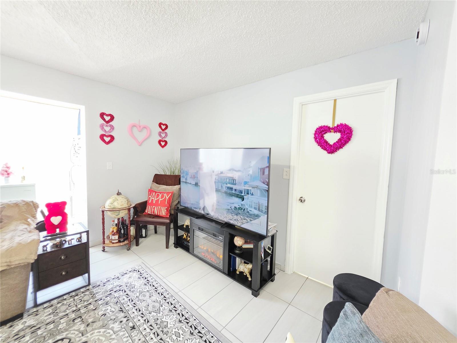 CROSSWINDS COLONY ONE CONDO - Residential