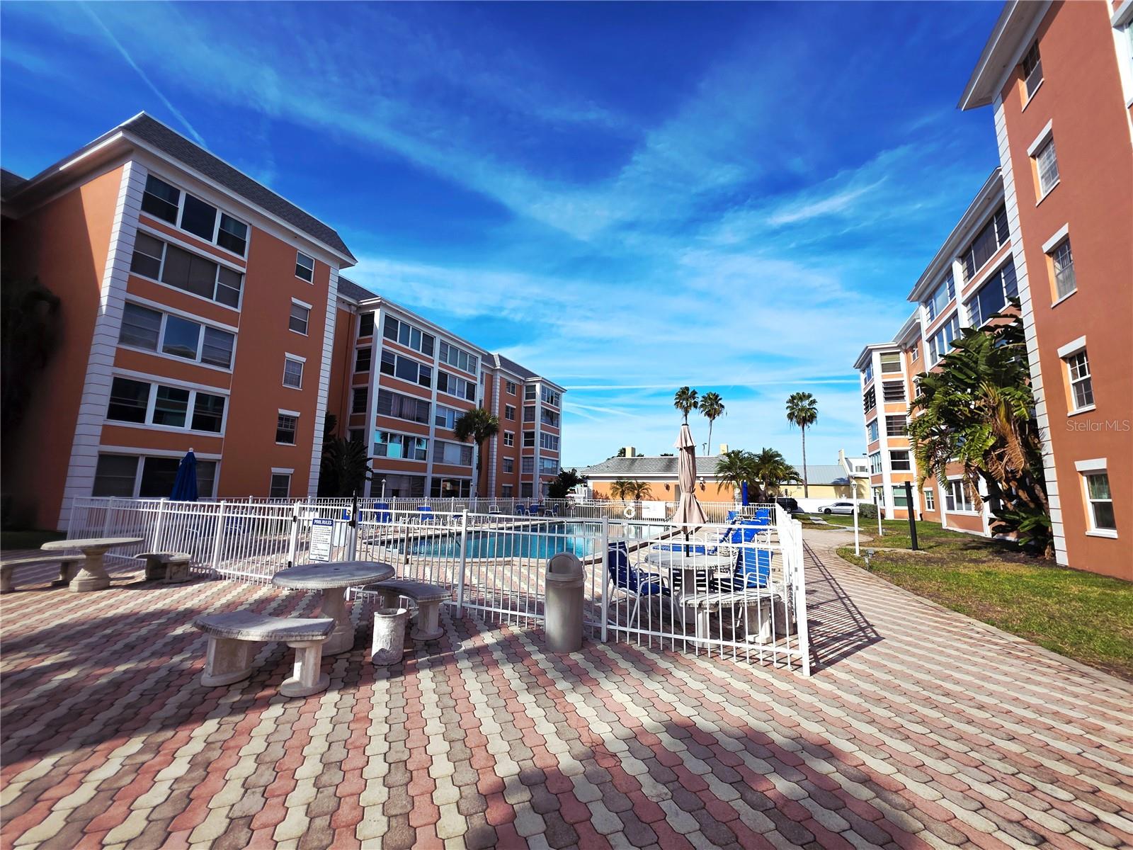 CROSSWINDS COLONY ONE CONDO - Residential