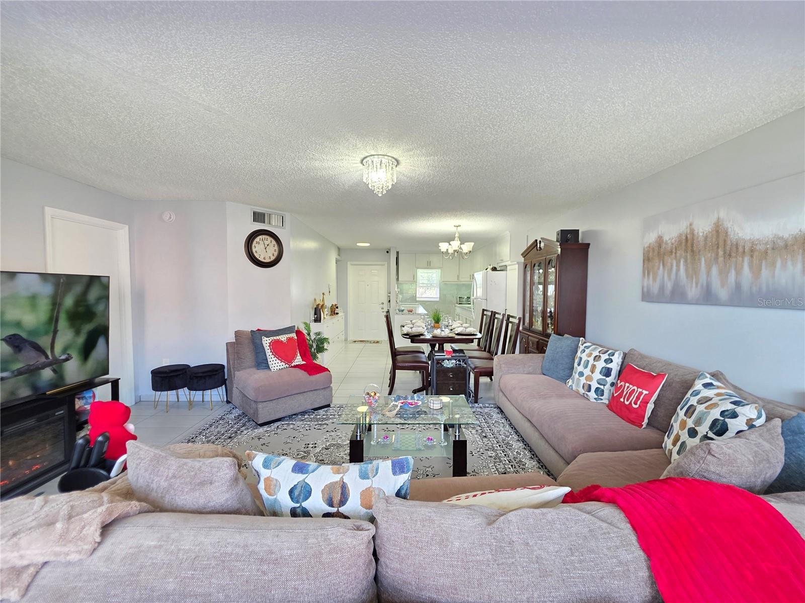 CROSSWINDS COLONY ONE CONDO - Residential