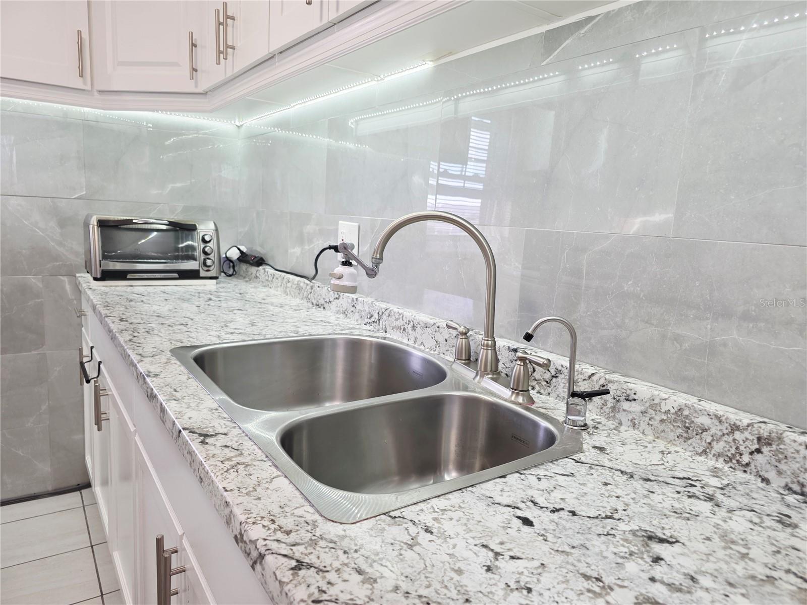 CROSSWINDS COLONY ONE CONDO - Residential