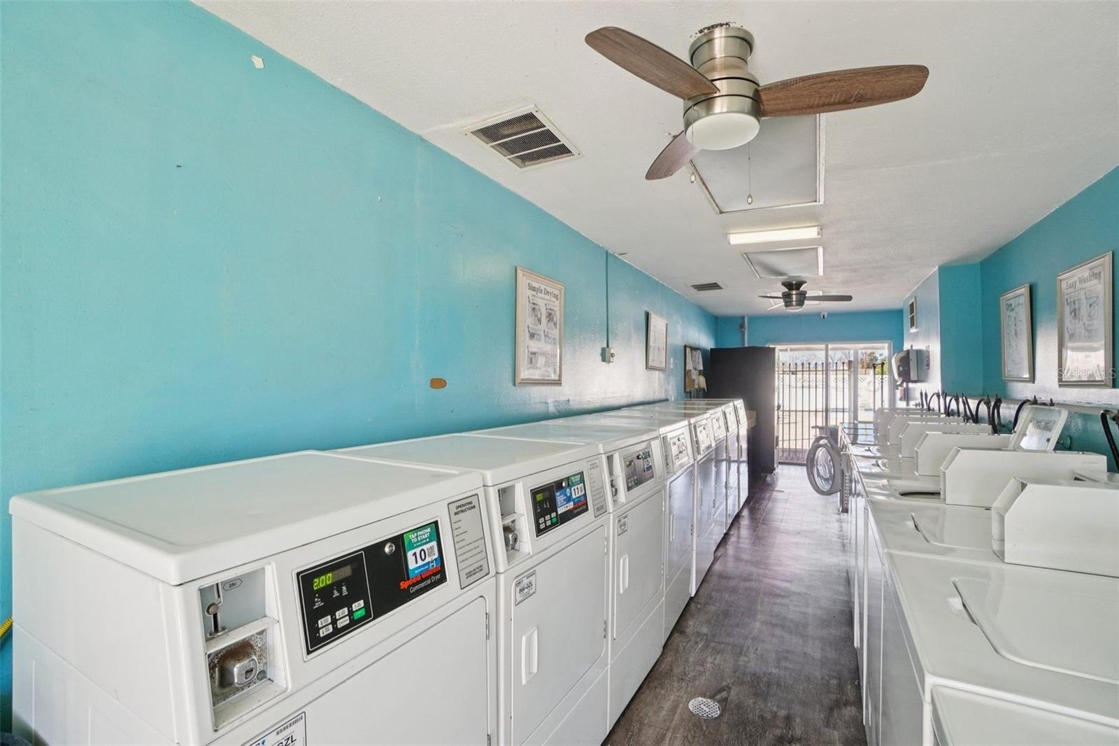 HILL CREST VILLAS - Residential