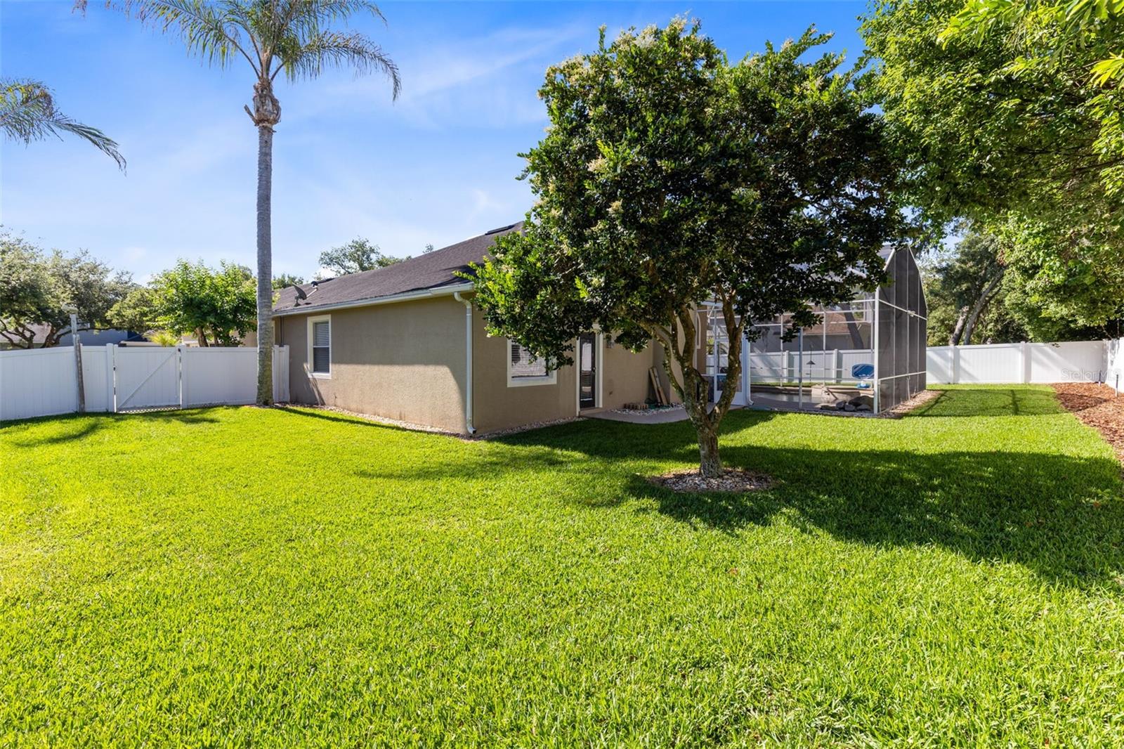 SEVILLE CHASE - Residential