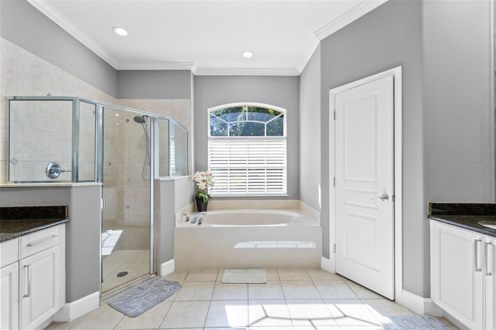 SEVILLE CHASE - Residential