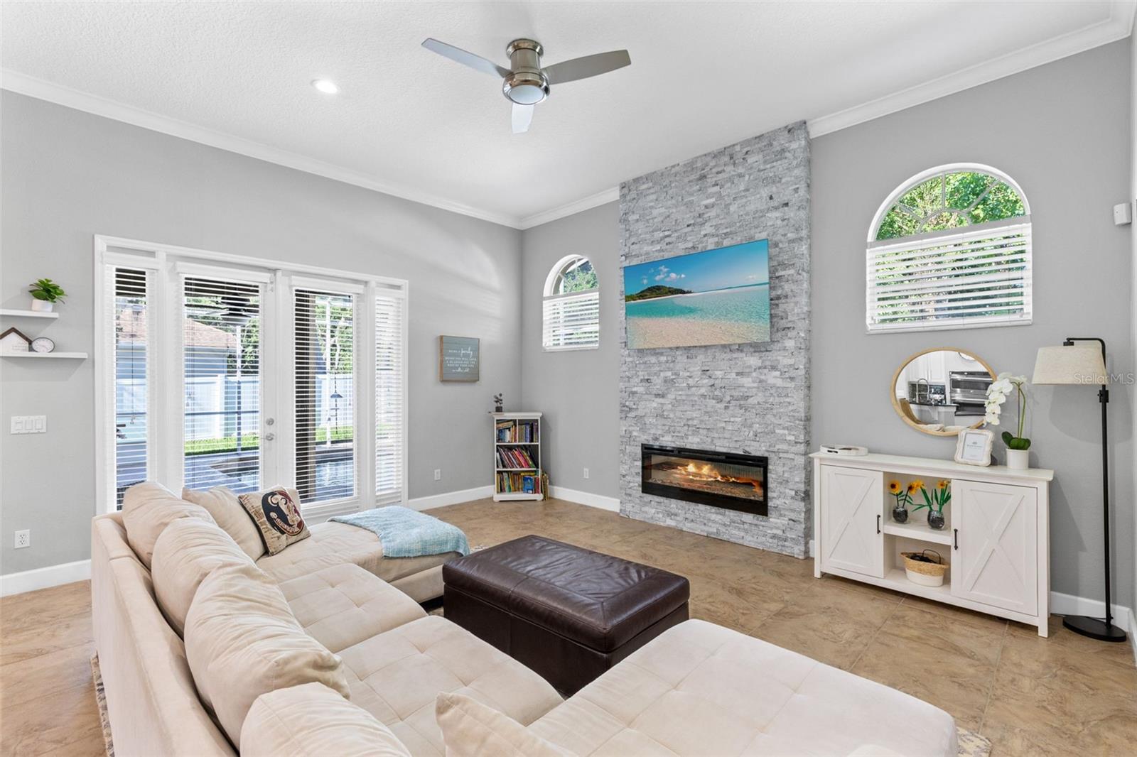 SEVILLE CHASE - Residential
