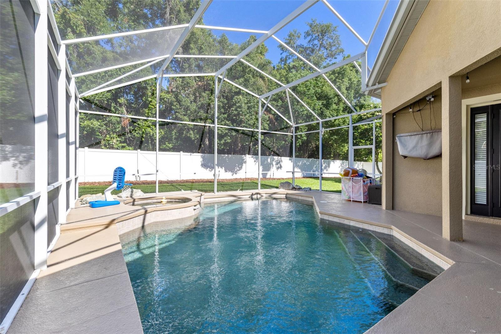 SEVILLE CHASE - Residential