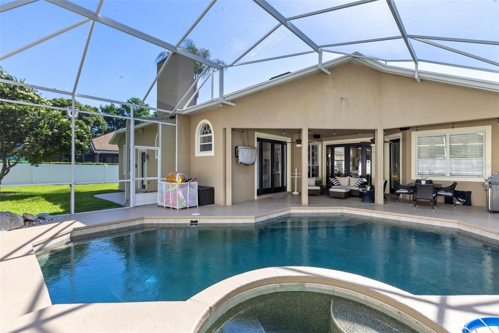 SEVILLE CHASE - Residential