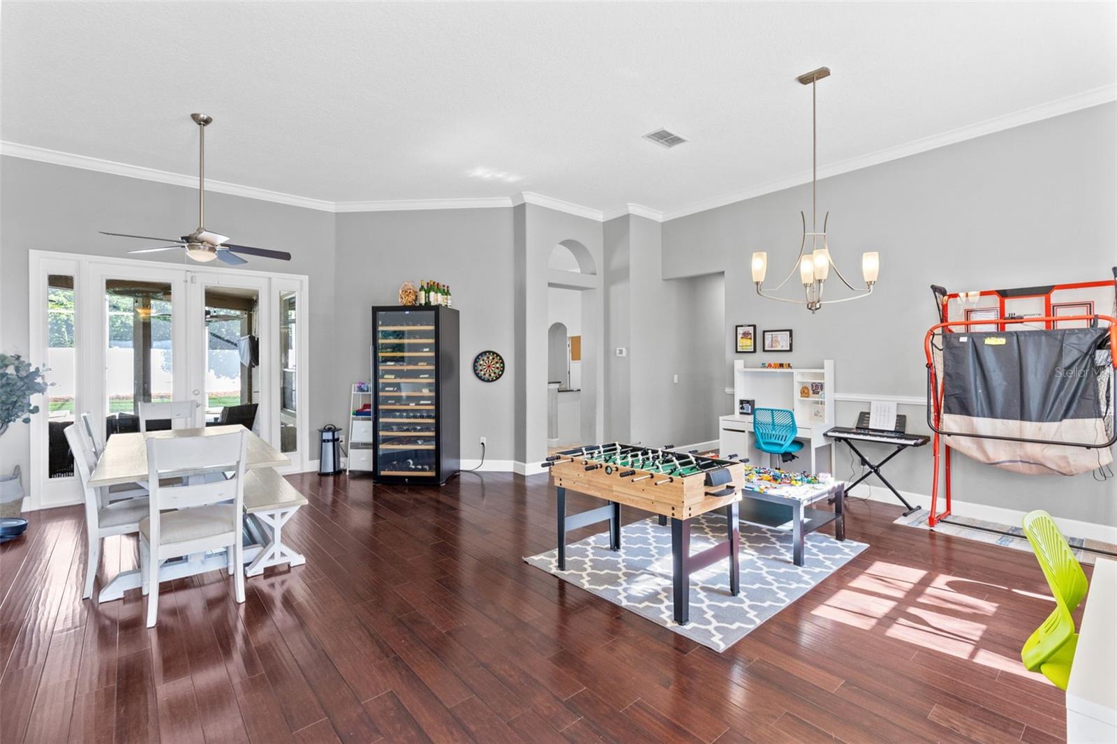 SEVILLE CHASE - Residential