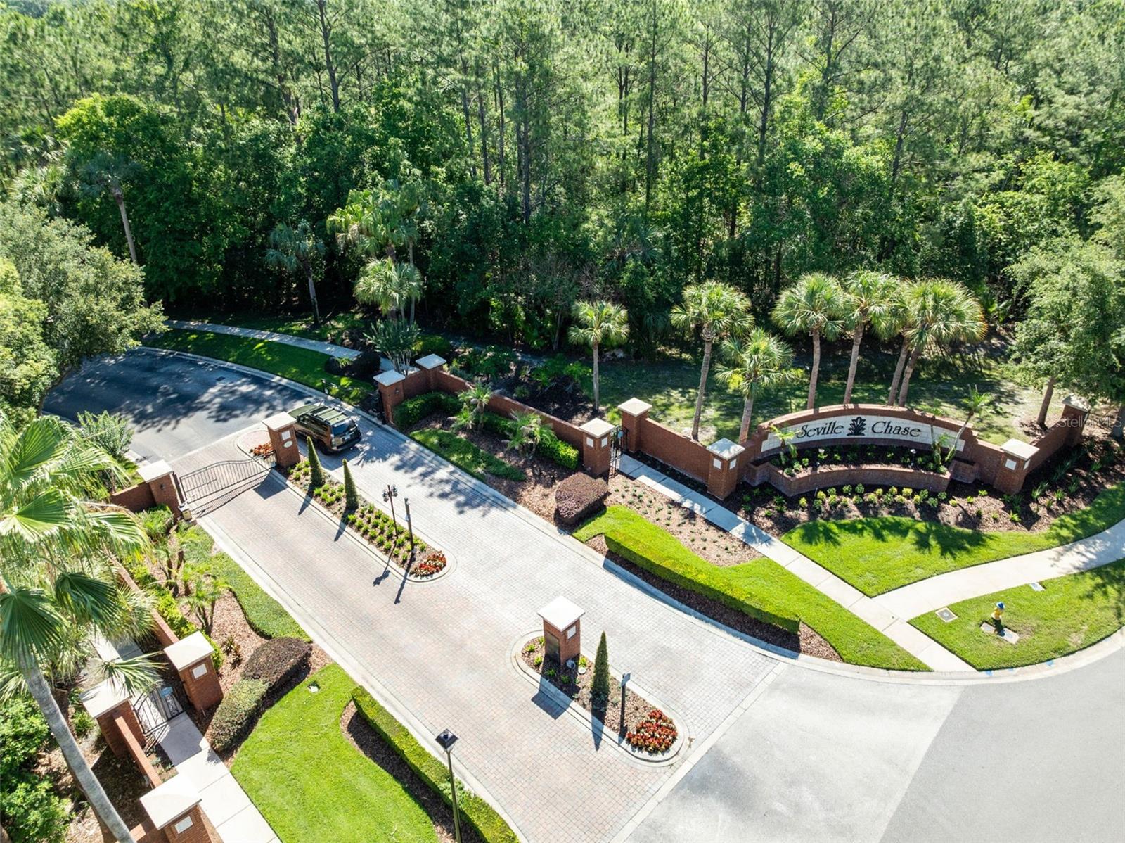SEVILLE CHASE - Residential