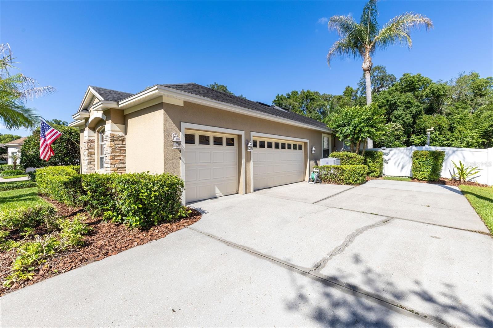 SEVILLE CHASE - Residential