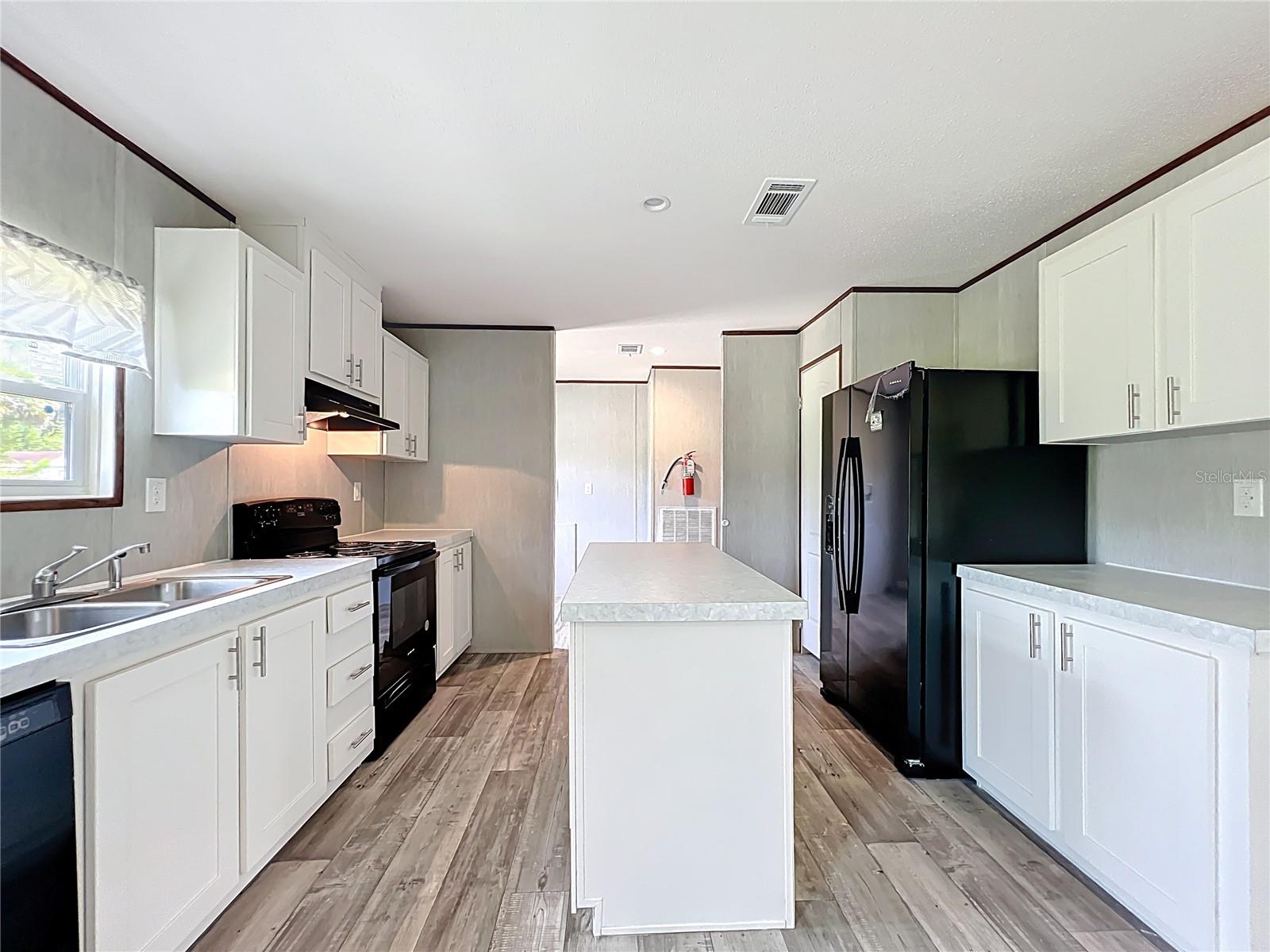 SEVEN RIVER HEIGHTS UNREC SUB - Residential