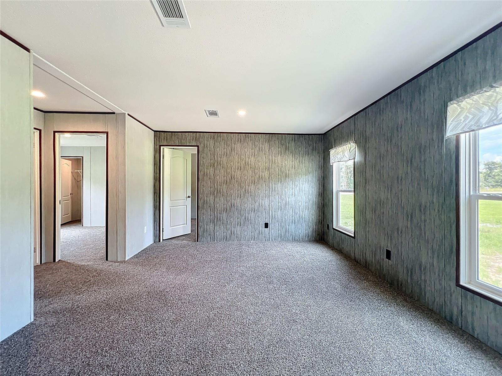 SEVEN RIVER HEIGHTS UNREC SUB - Residential