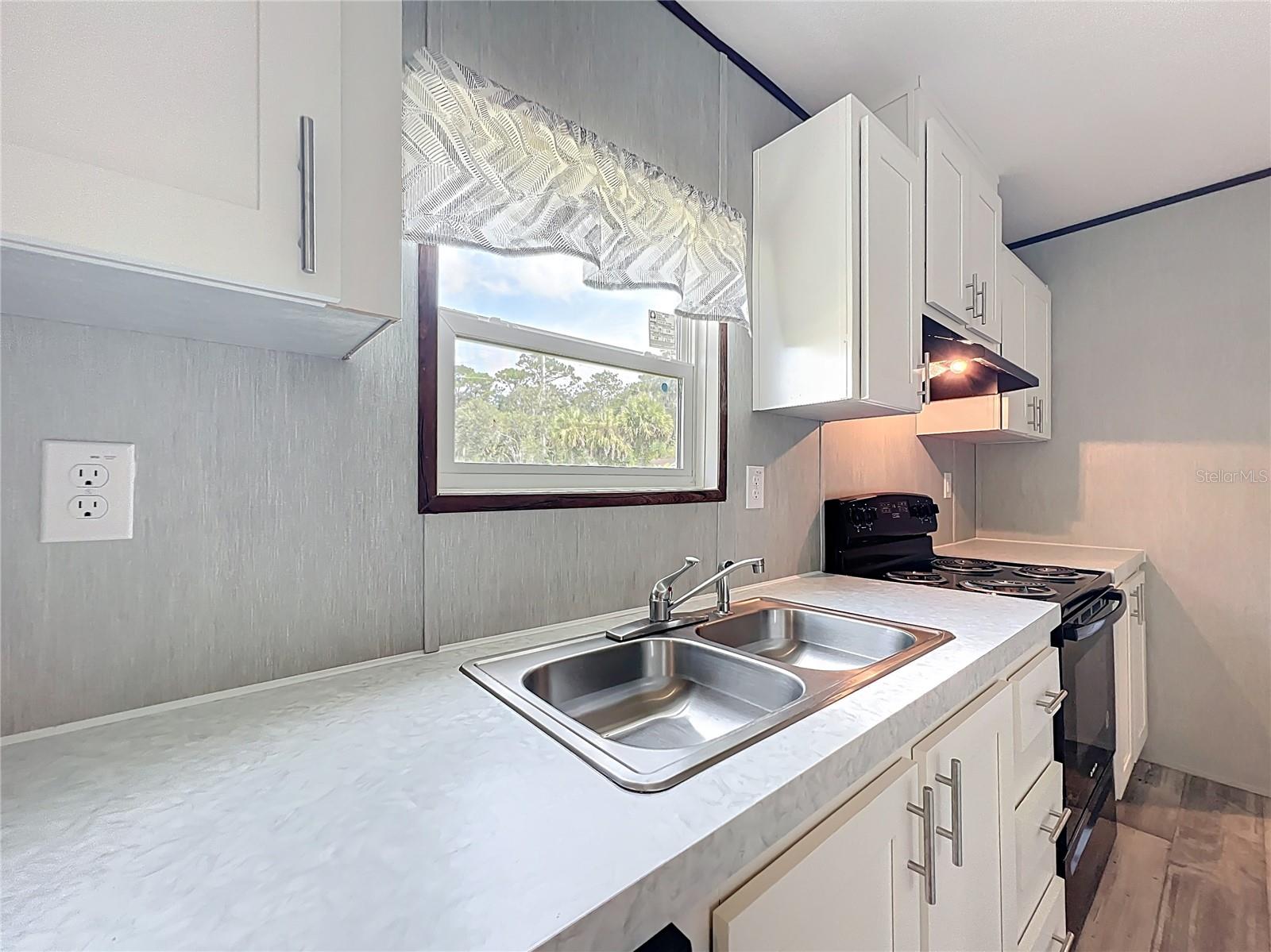 SEVEN RIVER HEIGHTS UNREC SUB - Residential