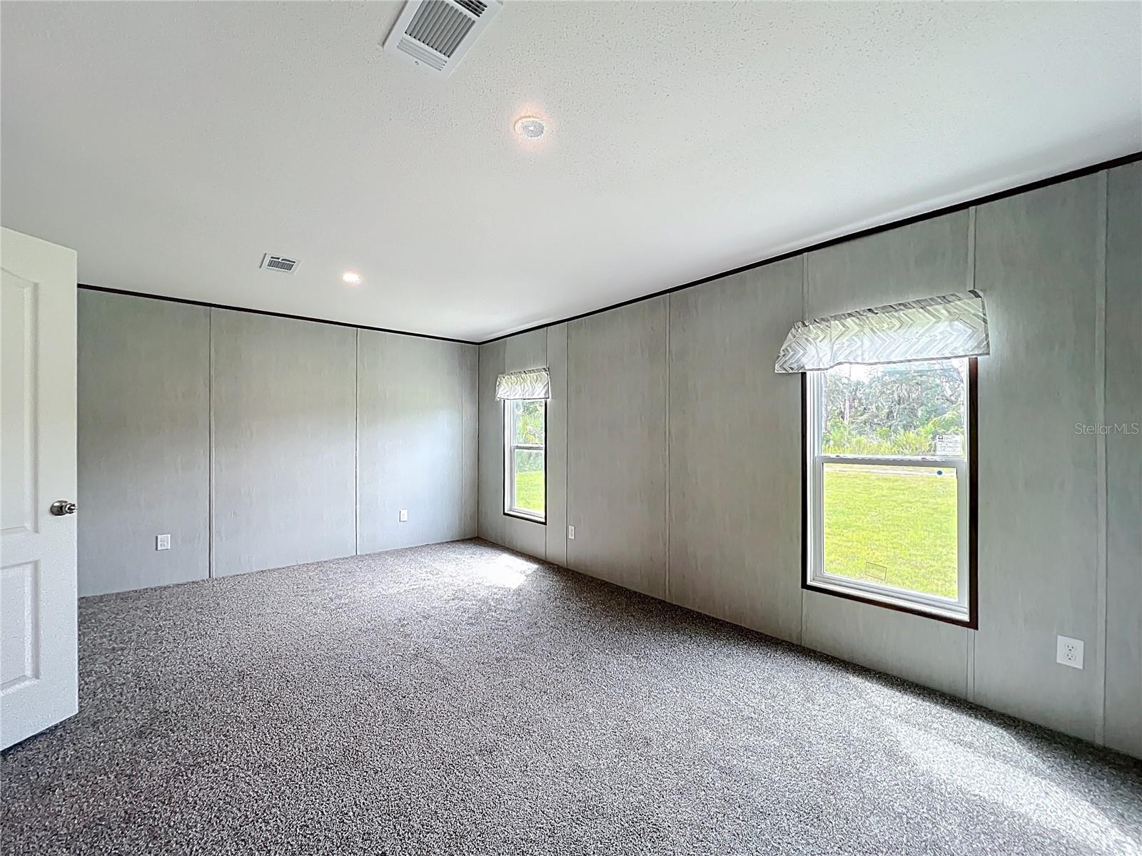 SEVEN RIVER HEIGHTS UNREC SUB - Residential