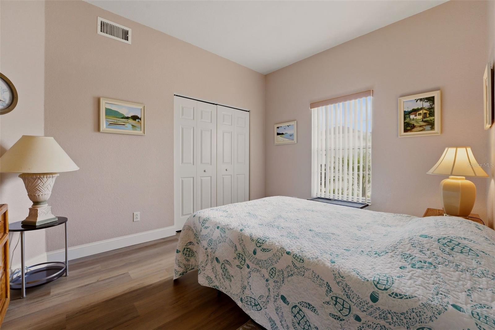 LINKSIDE - Residential