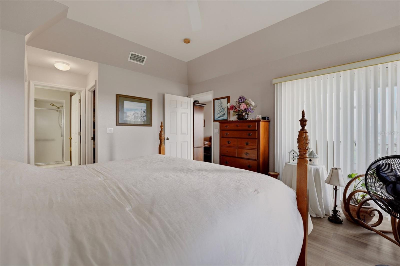 LINKSIDE - Residential