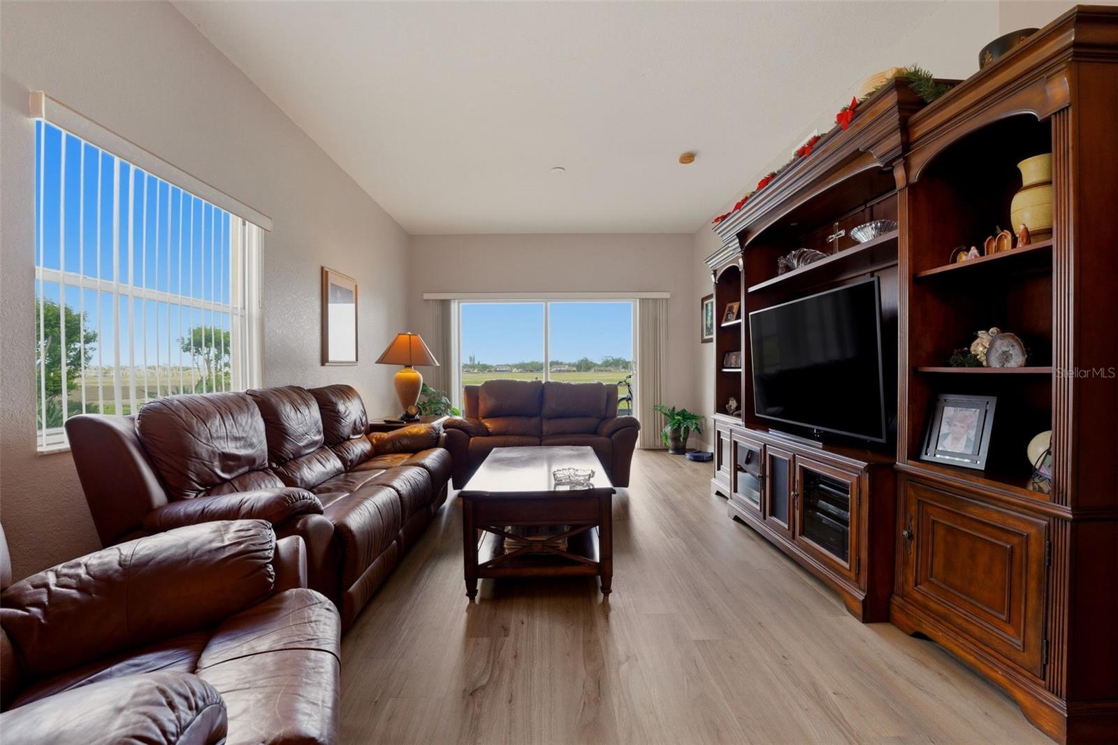 LINKSIDE - Residential