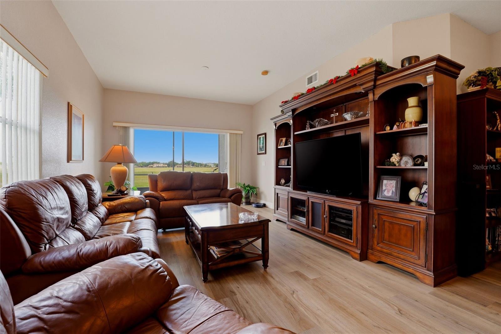 LINKSIDE - Residential