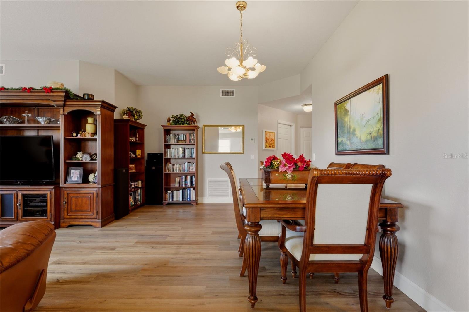 5800 SABAL TRACE DRIVE 401