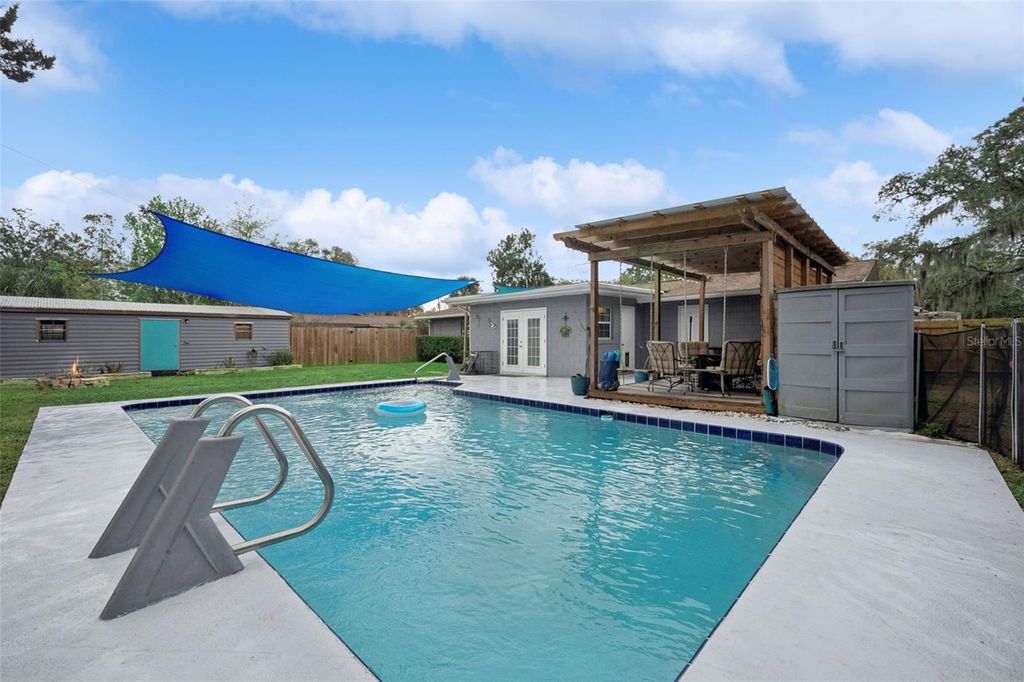 Photo of 16915 Cumbermoore Lane, Umatilla, FL 32784 (MLS # G5109196)