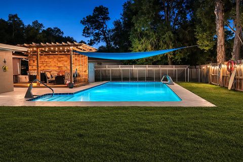 Photo of 16915 Cumbermoore Lane, Umatilla, FL 32784 (MLS # G5109196)