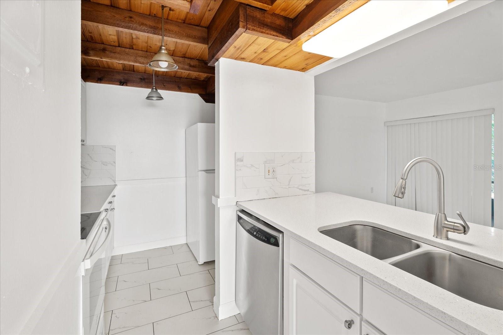 140 ORCHID WOODS COURT 7A