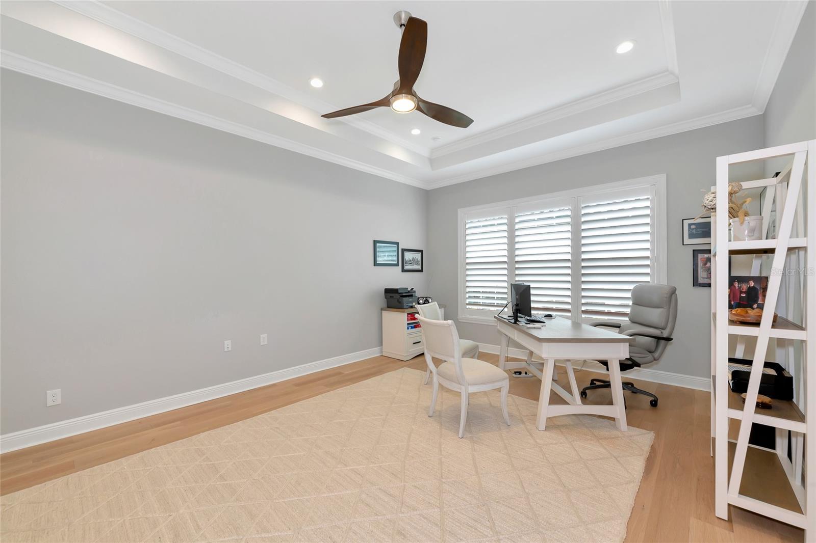 COUNTRY CLUB EAST - Residential