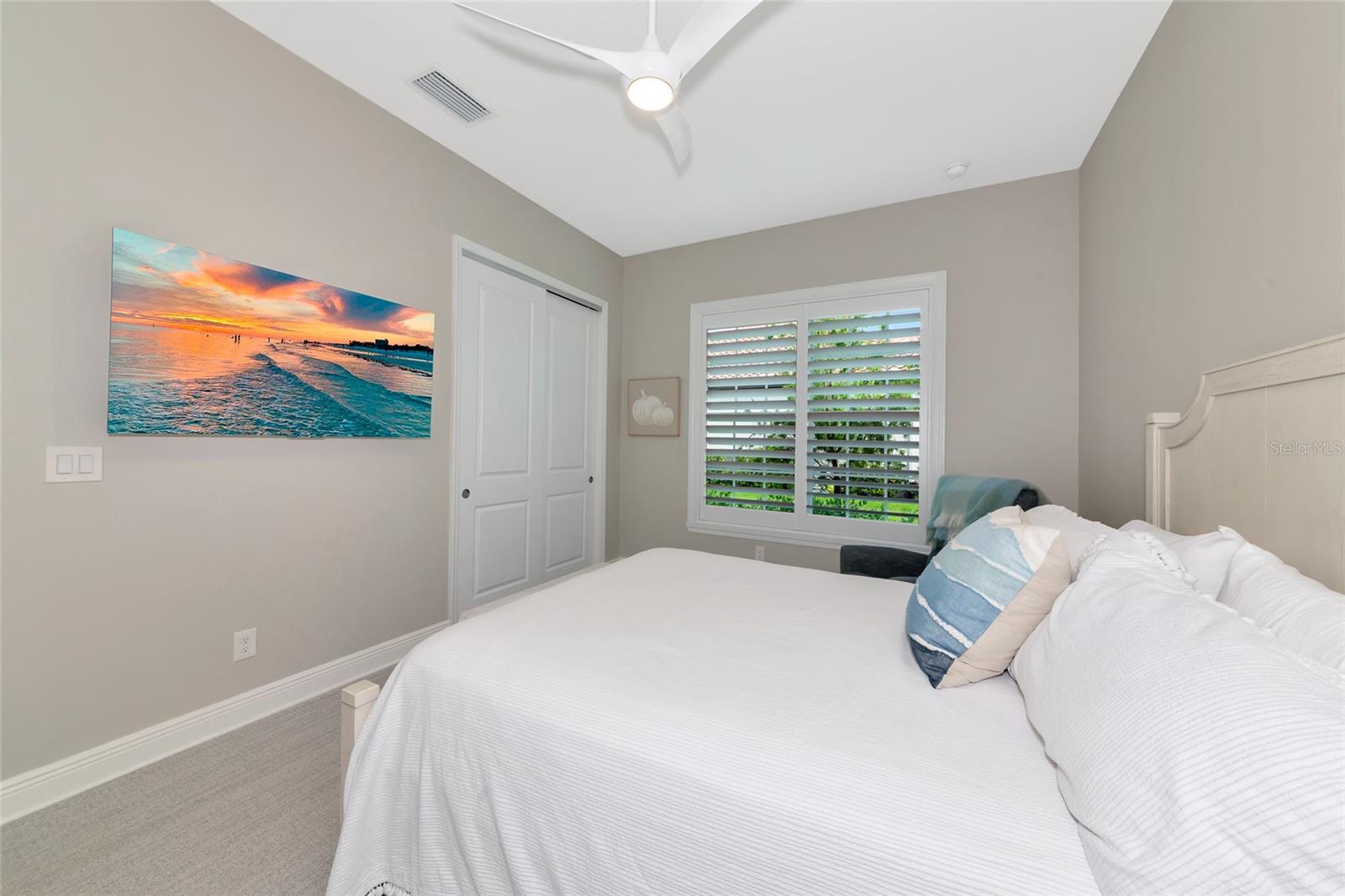 COUNTRY CLUB EAST - Residential