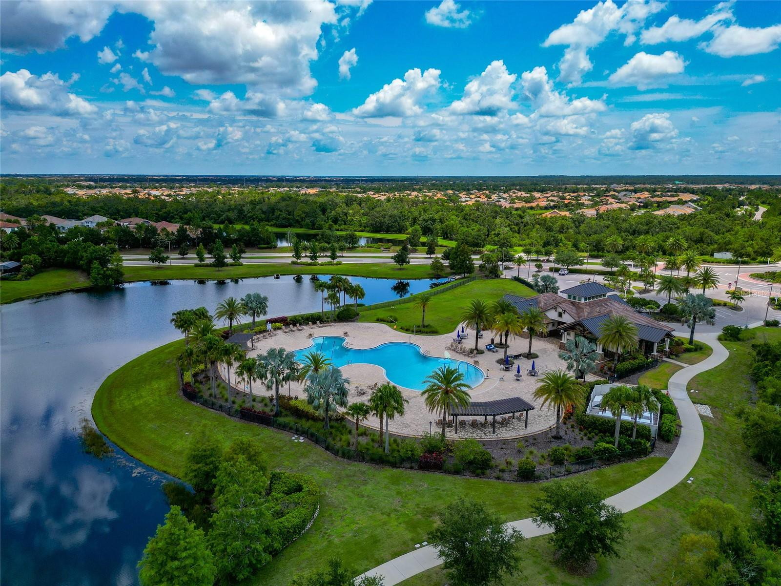 COUNTRY CLUB EAST - Residential