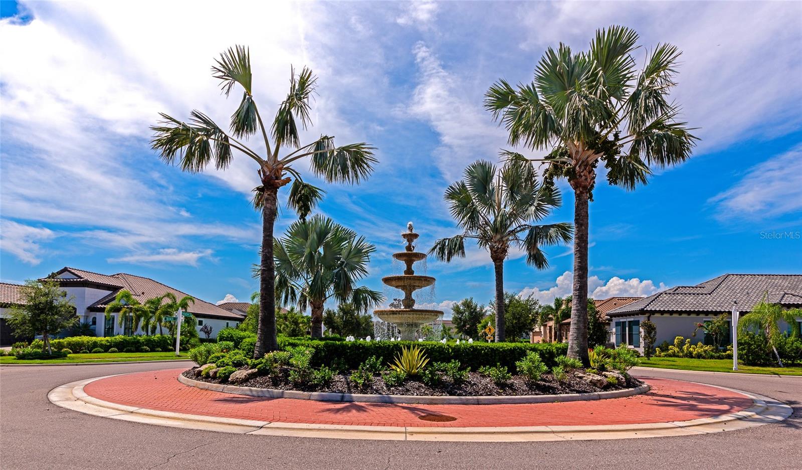 COUNTRY CLUB EAST - Residential