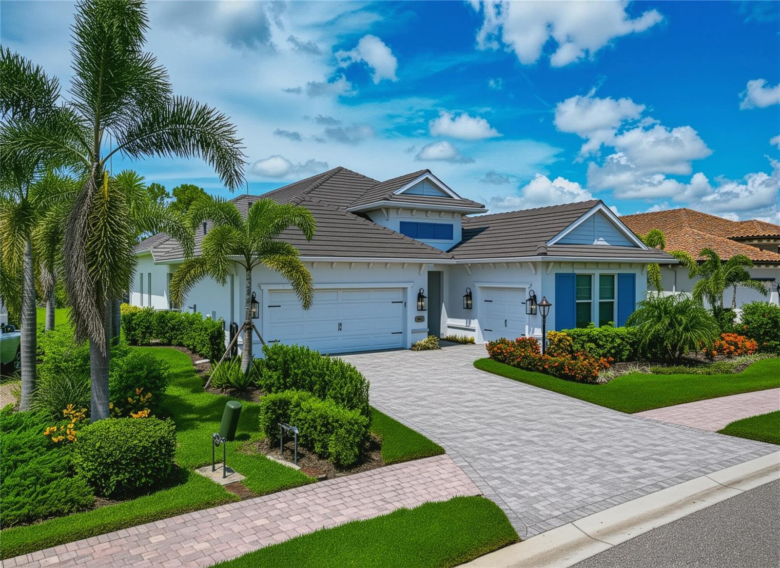 COUNTRY CLUB EAST - Residential