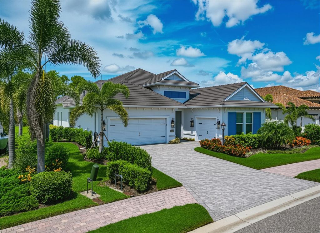 Photo of 16620 Collingtree Crossing, Lakewood Ranch, FL 34202 (MLS # A4658990)