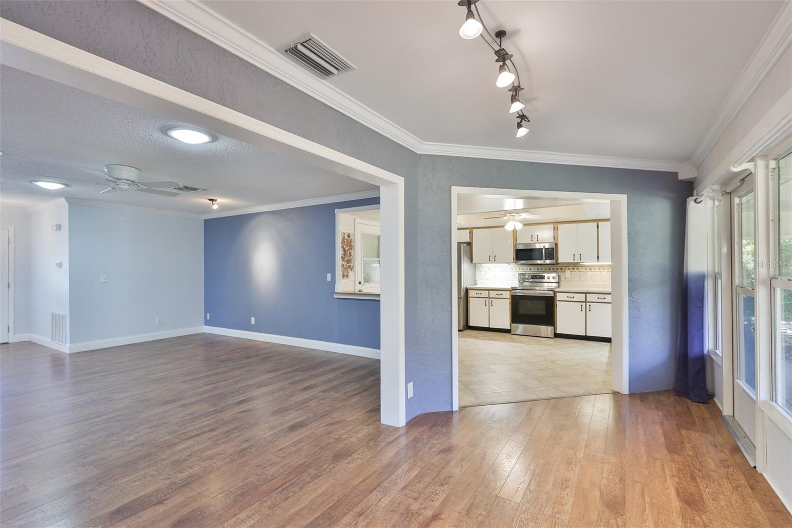 LANCASTER II CONDO - Residential