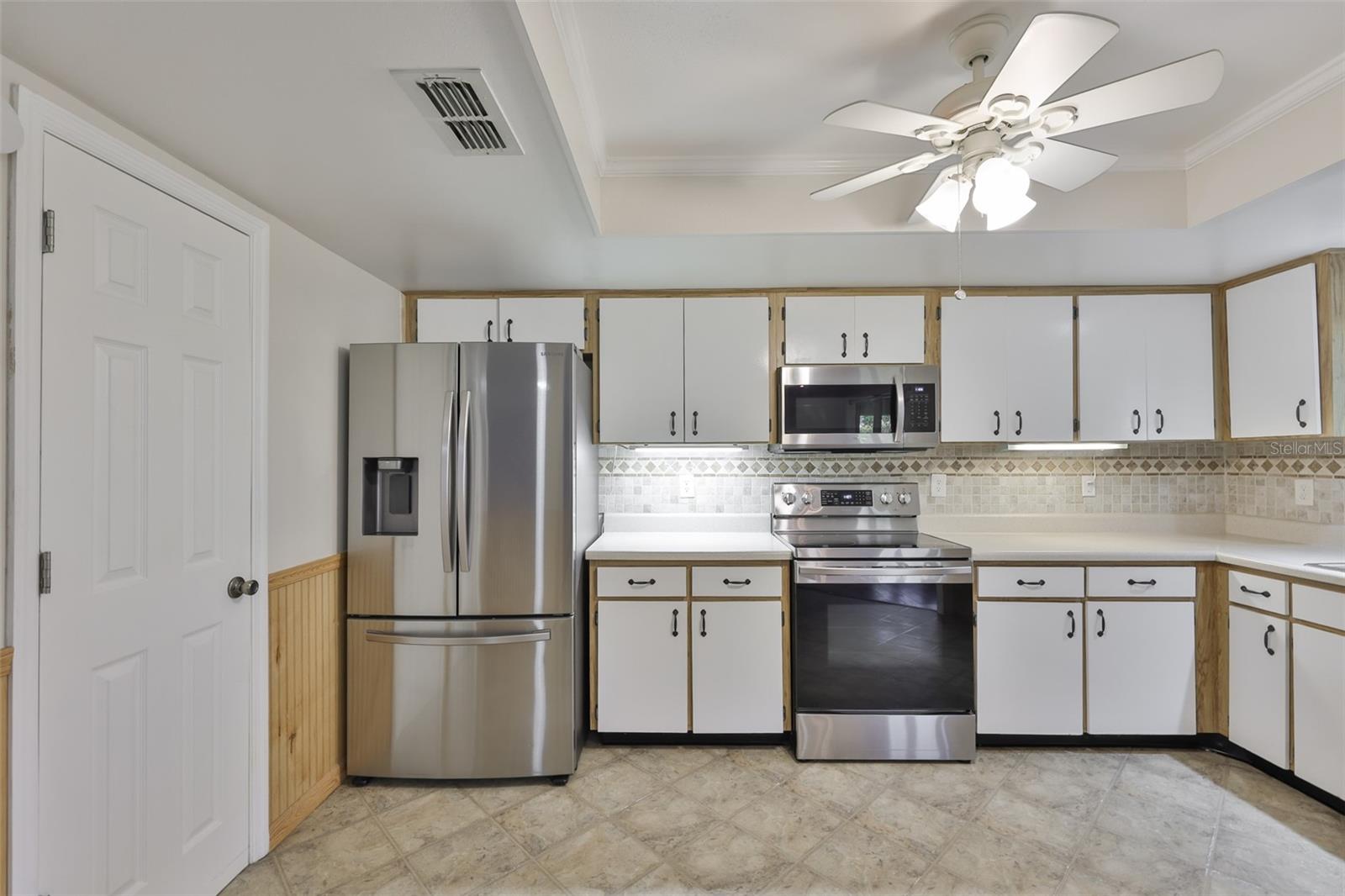 LANCASTER II CONDO - Residential