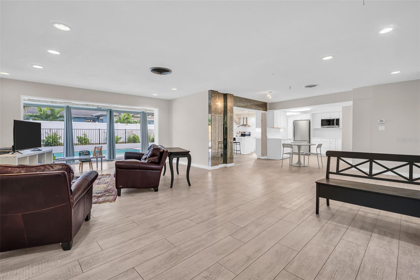 307 ORANGEWOOD LANE