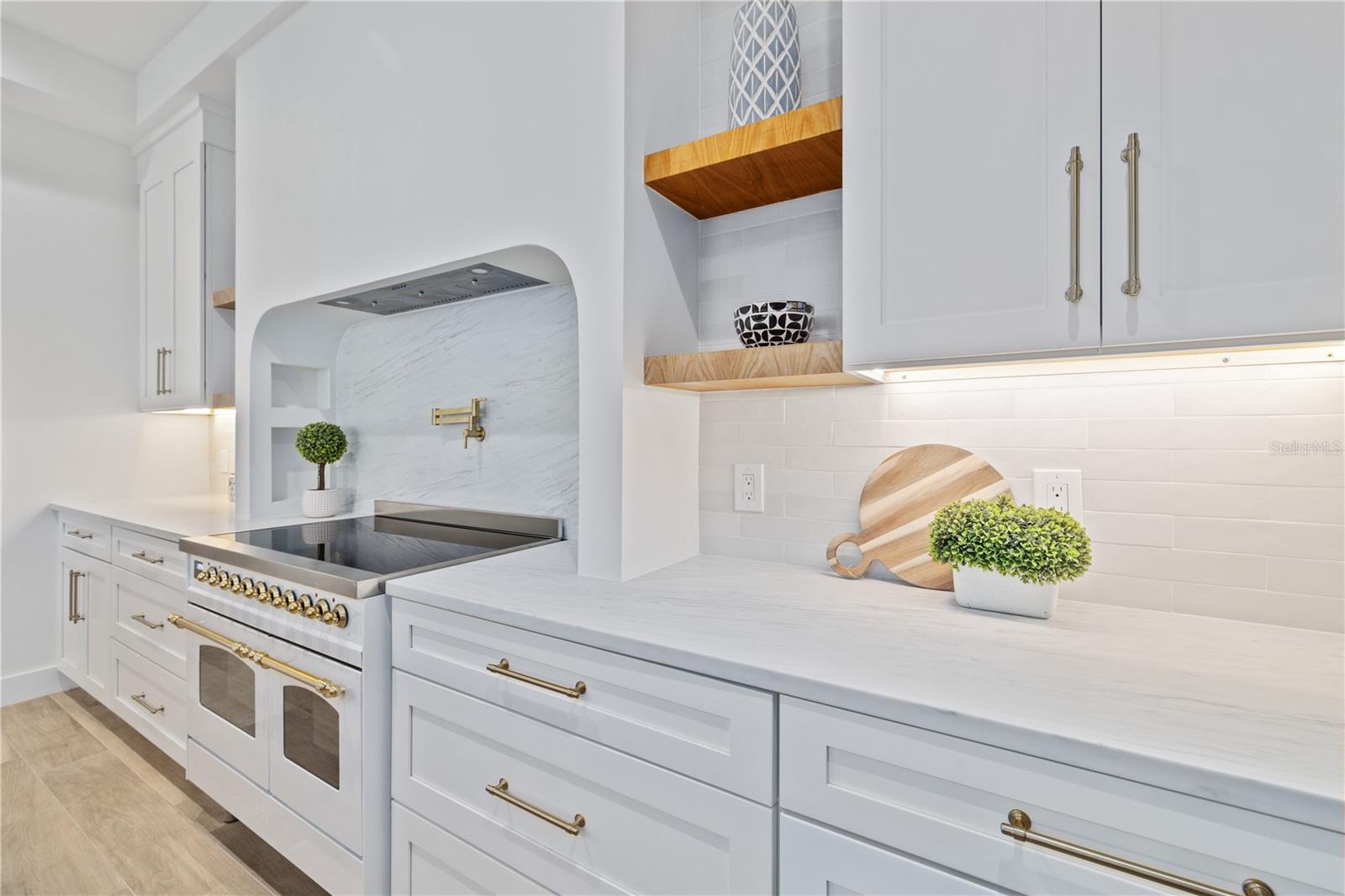 KEY ROYALE 1ST ADD - Residential