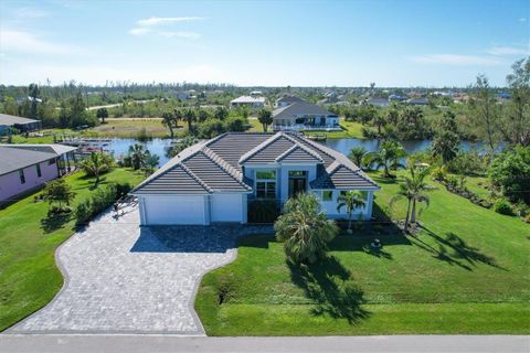 A home in PORT CHARLOTTE