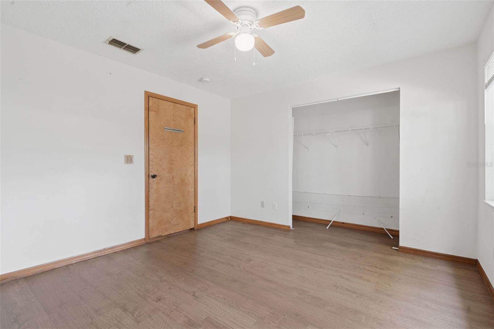 JEMECY OAK VILLAS CONDO PH 01-06 INC - Residential